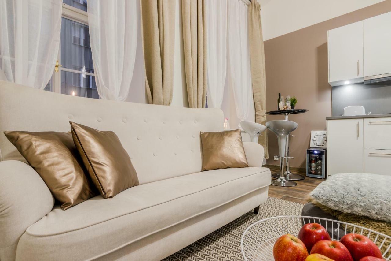 Prague Apt Near Charles Bridge By Michal&Friends エクステリア 写真